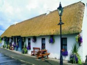Treacy's Bar & Restaurant